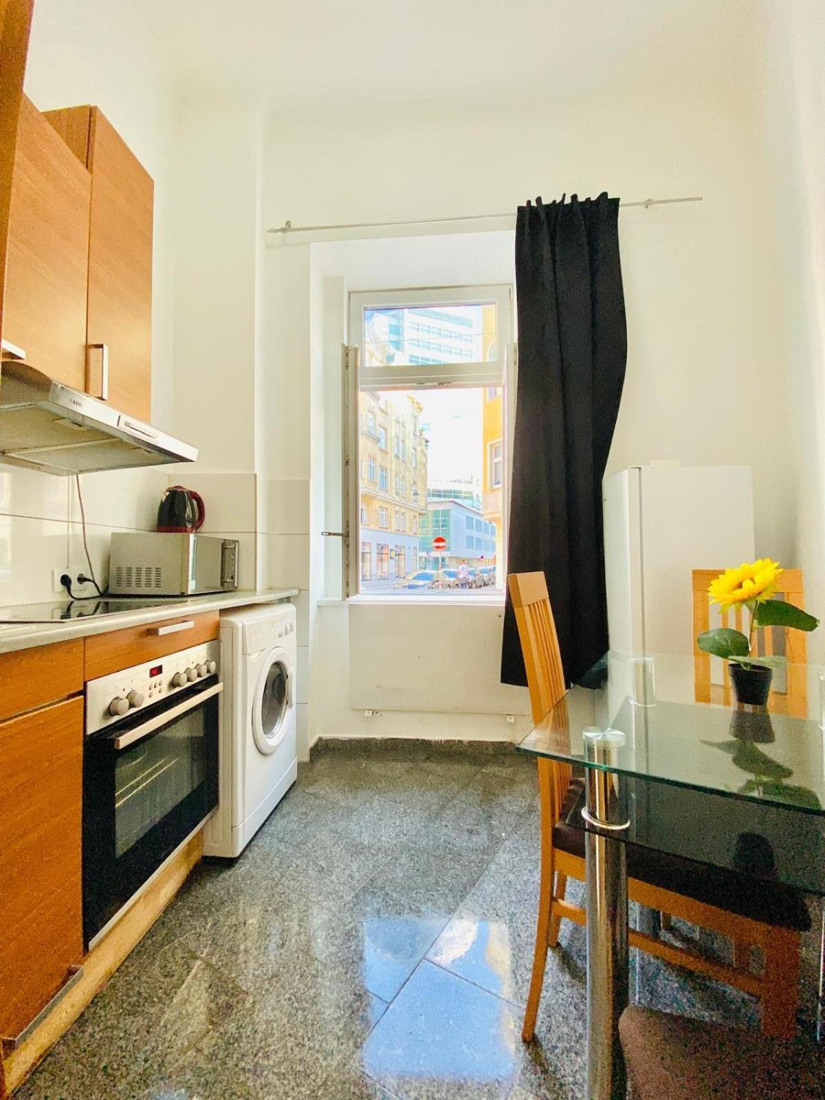 Astonishing 1 Bedroom Apt. Near Danube River Відень Екстер'єр фото
